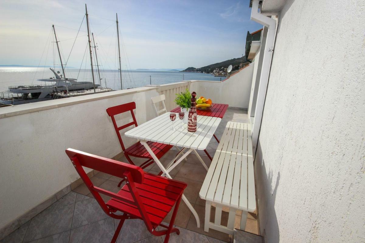 Apartmani Kristijan Jesenice  Extérieur photo
